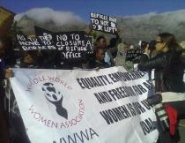 Immigrants protest outside Parliament against closure of Maitland refugee reception centre - 20 June 2012