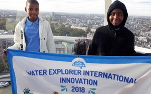 Photo of the two learners at the event in London.