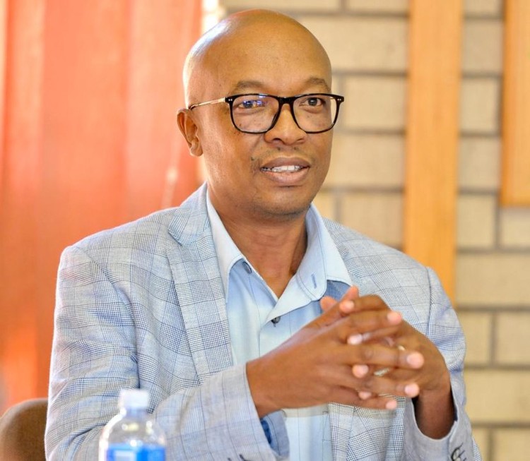 Photo of Minister Parks Tau