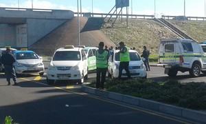 Photo of metre taxi drivers blocking road to Cape Town airport