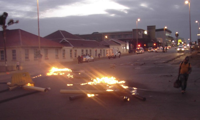 Photo of fires in the street