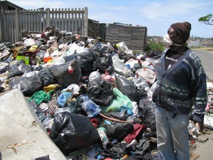 Photo of garbage near resident's shack