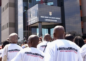 Photo of people protesting outside Polokwane High Court