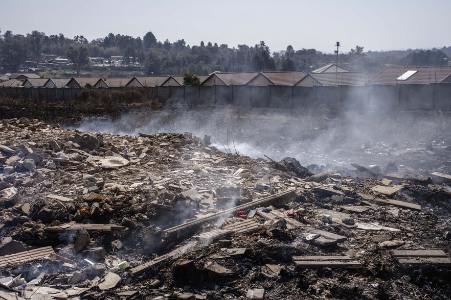 Summary image for article