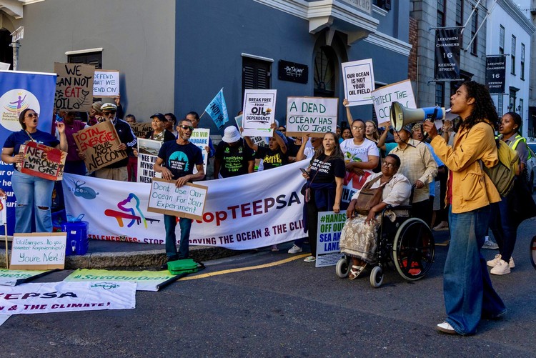 Summary image for article