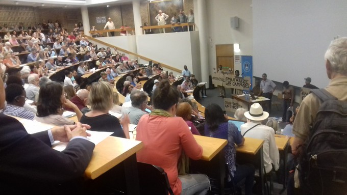 Photo of UCT convocation meeting