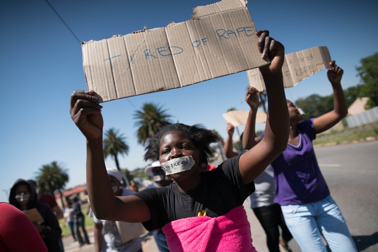 Photo of women protesting