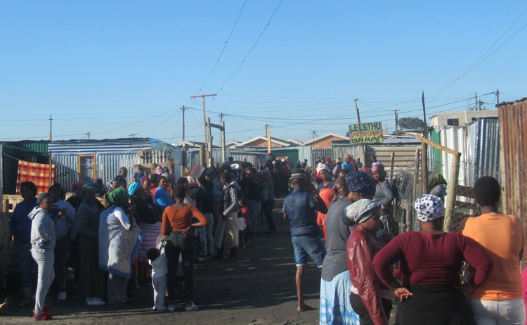 Photo of shacks on occupied land in Philippi