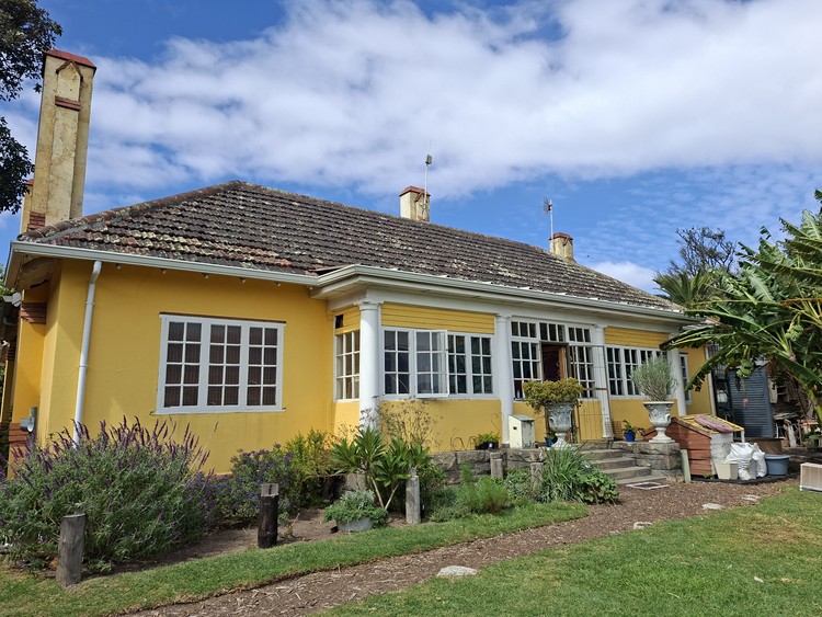 Summary image for article