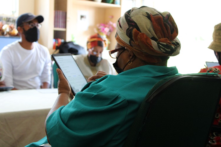 Township Grannies Learn To Be Tech savvy GroundUp