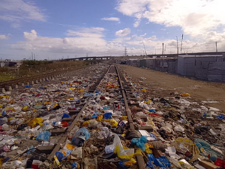 Families Live In Limbo On Cape Town s Railway Lines GroundUp