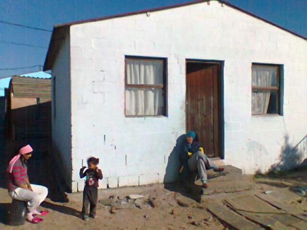 Delft RDP houses falling apart | GroundUp